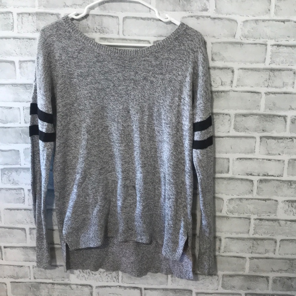 Gray crew neck sweater